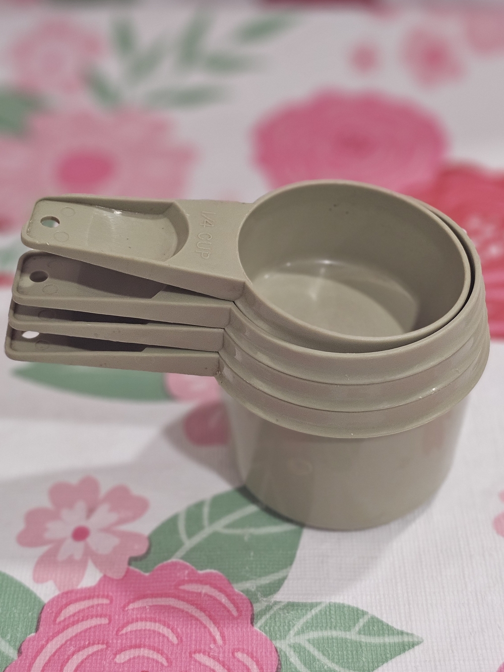 Authentic Vintage Tupperware Nesting Measuring Cups Rare Fractional Sizes Set of